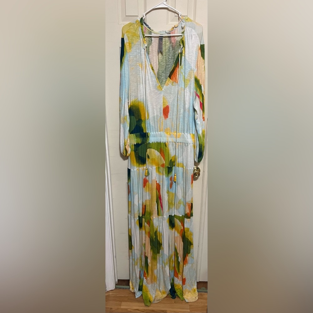Beautiful, long maxi dress.